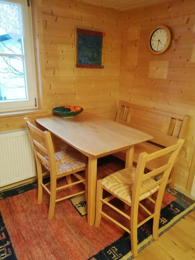 Gemuetliche Wohnung In Einfamilienhaus Alberschwende Luaran gambar